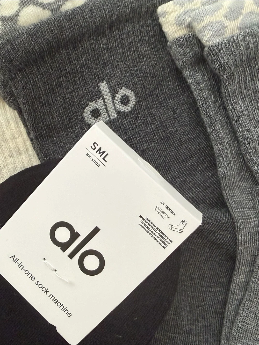 (M) ALO Yoga women's socks 5 pairs Crew Socks - Black, Cream & Multiple Grays